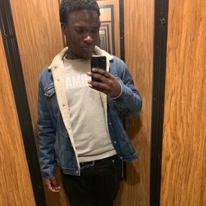 Meet your Posher, Daniel